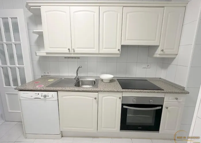 Rest In - Sol De Silgar 公寓 *